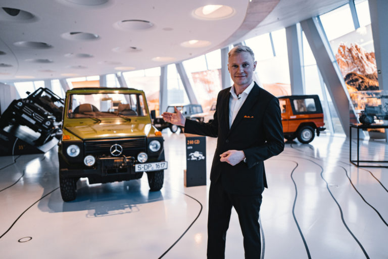 Experience the Mercedes-Benz Museum and Mercedes-Benz Classic digitally